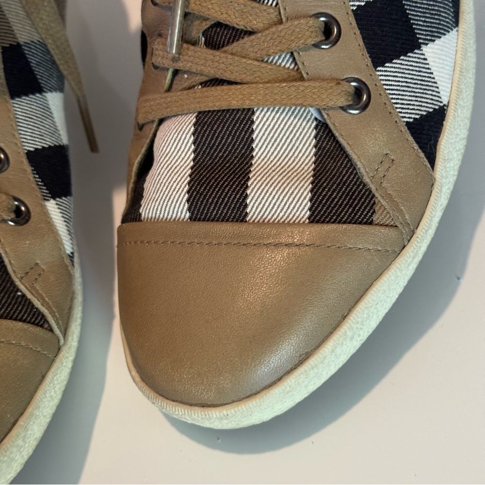 Burberry Vintage Housecheck Low Top Lace Sneaker 41 - Picture 7 of 11